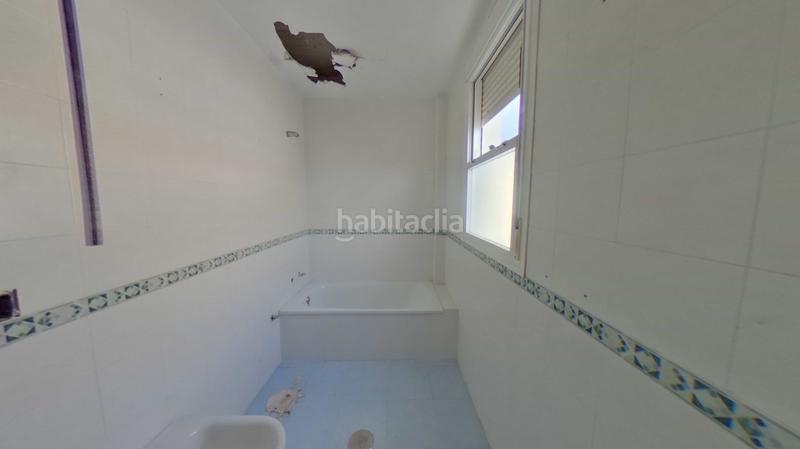 Foto 16547850-b621-4c9e-b56a-72740391948b. Semi detached house with parking in Bornos