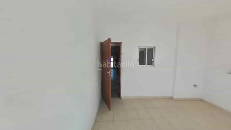 Foto d4ab778d-7de8-4205-9fba-92e22f0992a9. Casa adossada a Dos Torres