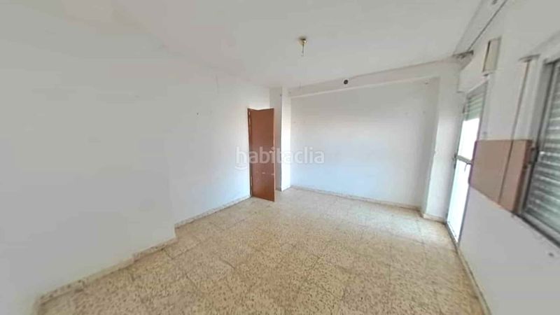 Foto d732d270-bf66-4ad2-b729-0932f103fbae. Casa adossada a Dos Torres