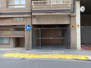 Parking voiture  Lorente, juan jose