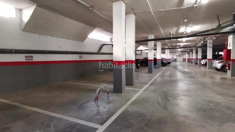 Foto 732f927d-913c-4134-9fde-c5d01737fe57. Parking voiture dans Valdepeñas