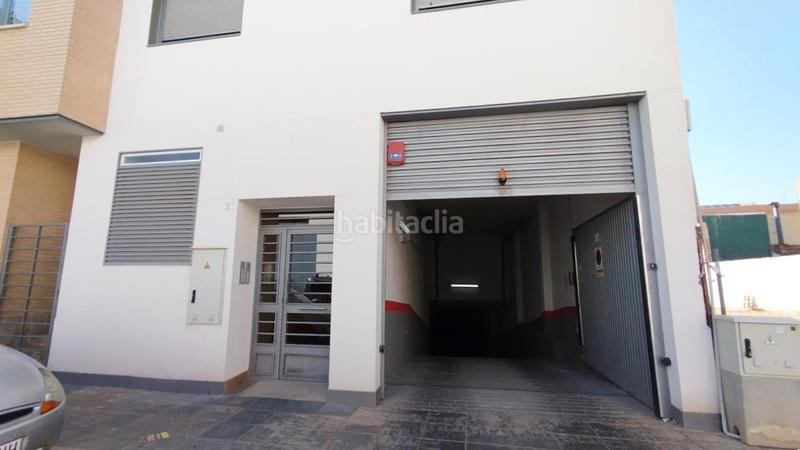 Foto fe1a2d7e-0ed7-4319-b5fc-8697ee68217a. Parking voiture dans Valdepeñas