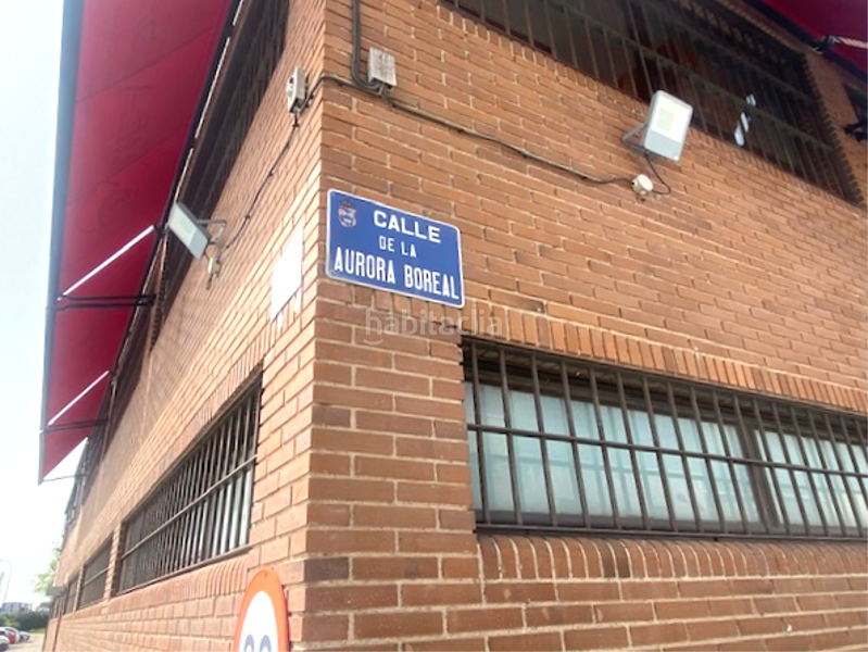 Foto bba1fa86-7ec1-4617-b5aa-4ff75235a7b5. Car parking in Valdepelayo-Montepinos-Arroyo Culebro Leganés