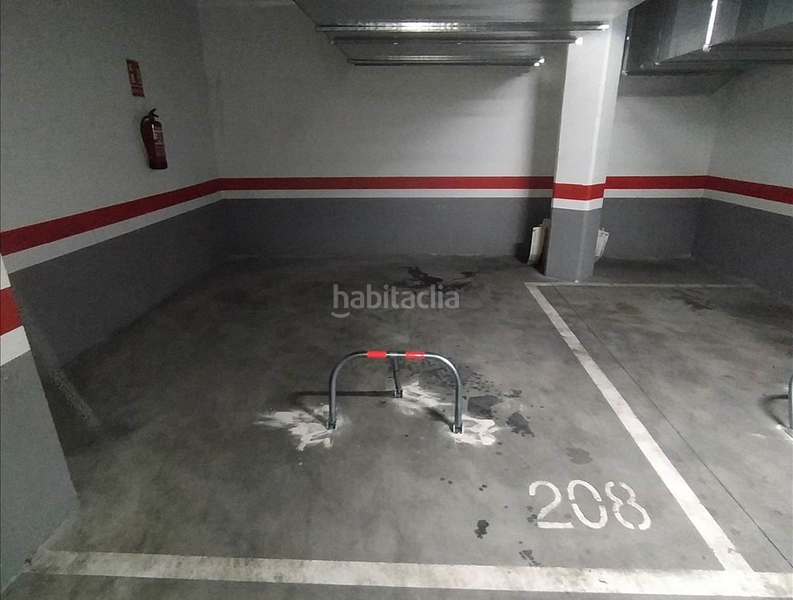 Foto ff7c3930-1386-4abf-9b30-efba9faca6a2. Parking coche en Valdepelayo-Montepinos-Arroyo Culebro Leganés