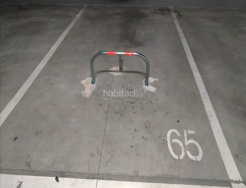 Foto 0af4a072-06a5-4043-bf18-65c06a10dce7. Parking voiture dans Valdepelayo-Montepinos-Arroyo Culebro Leganés