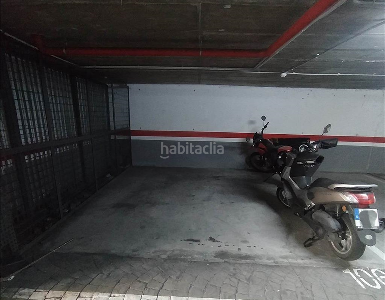 Foto fc9aff46-4a94-4e99-a69b-1d7423c2b995. Car parking in Valdepelayo-Montepinos-Arroyo Culebro Leganés