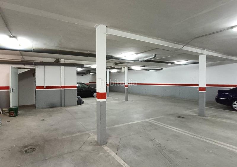 Foto c8217408-5f67-4538-9c85-f062ab164590. Parking coche en Fuensalida