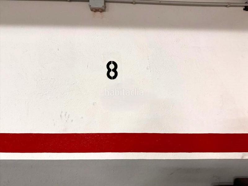 Foto ddd08335-6093-4ba3-afdc-225365458922. Aparcament cotxe a Fuensalida