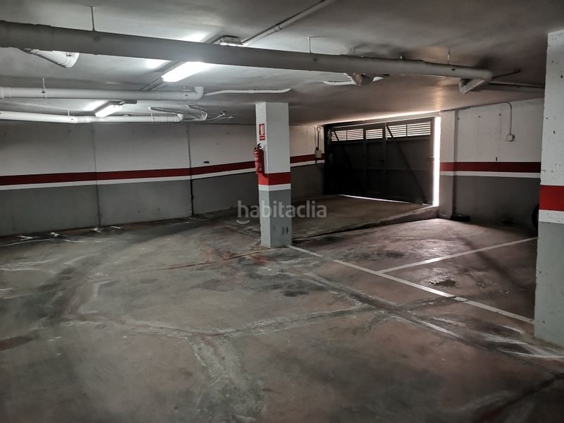 Foto b3b035e4-4352-4fc5-8c76-9bd813991faa. Aparcament cotxe a Almansa
