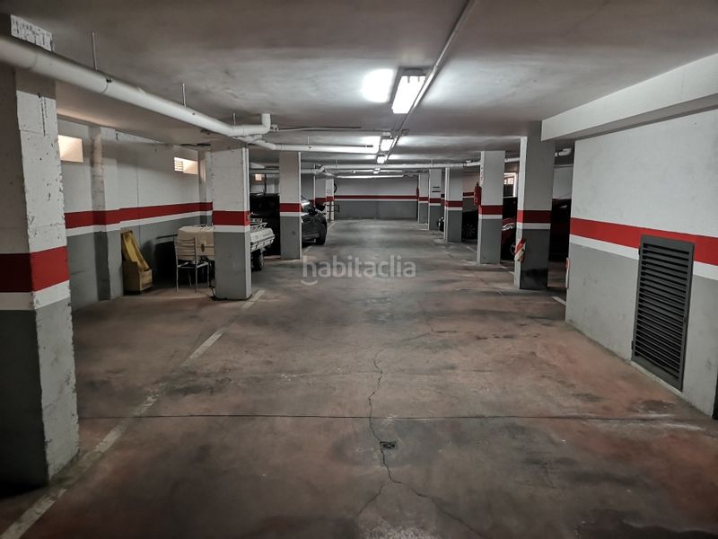 Foto dbe04824-ac49-43aa-828f-f93d3f0971e6. Aparcament cotxe a Almansa