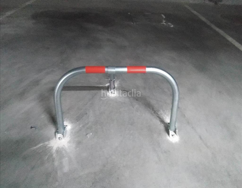 Foto 3111c548-9b0a-49f1-b464-ab2466500a8b. Car parking in Valdepelayo-Montepinos-Arroyo Culebro Leganés