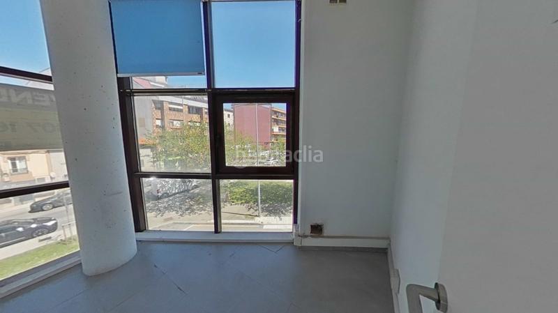 Foto 4f040366-7004-4010-8a53-364c998fb8ec. Local comercial a Alisal - San Román Santander