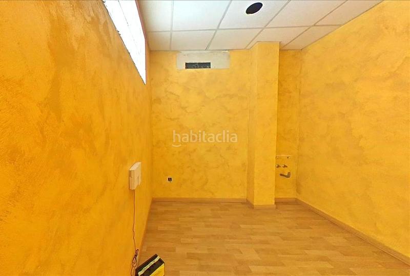 Foto 9d7bdbcc-9888-4689-a859-725157b02b7d. Local comercial a Juan de la Cierva Getafe