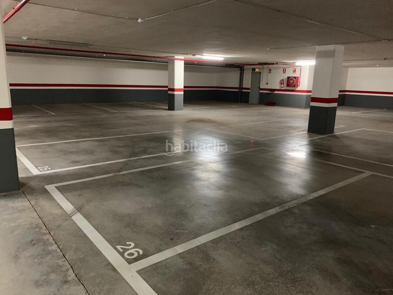 Foto 74eb0d6f-2a3b-4304-8e6d-6a54f8894efb. Aparcament cotxe a Zona Avenida del Mar Castellón de la Plana