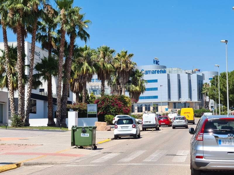 Foto d3b2c9b8-f84f-4bc8-a3ae-ffaa457d7a4c. Car parking in Parc Tecnològic Paterna