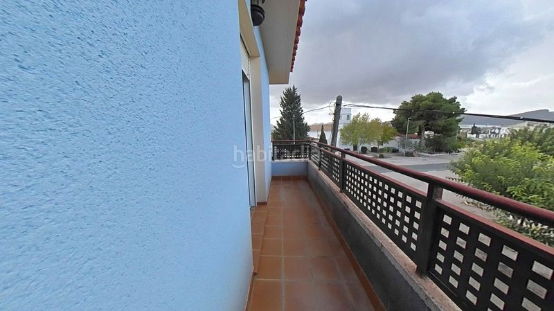 Foto b17dfc85-8947-4023-8950-49e29312d291. Maison avec parking dans Hellín