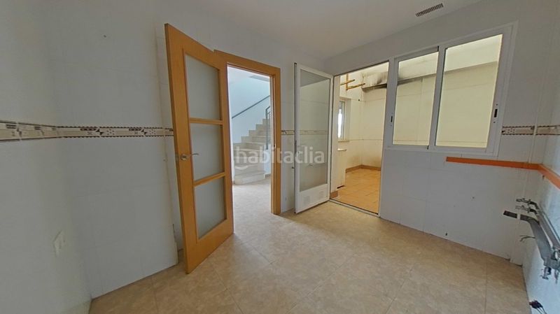 Foto caf4b441-8844-40bf-821d-edd17e7268d8. Maison avec parking dans Hellín