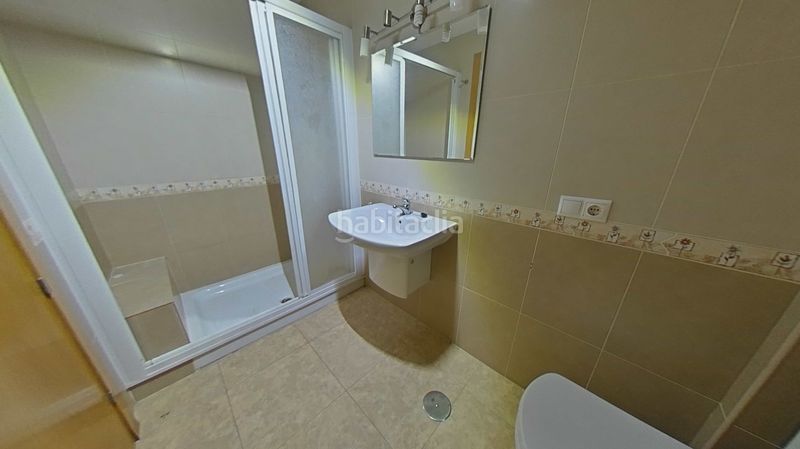 Foto f8e5ab05-cccc-4439-a4a3-cb66ef07b8fd. Maison avec parking dans Hellín