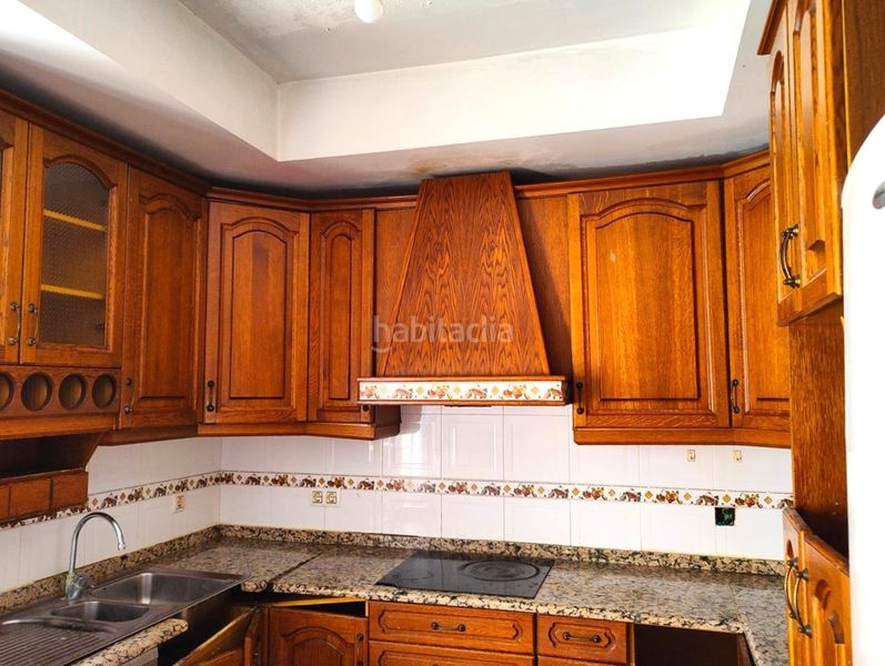 Foto 12b9402a-054b-45ad-8f5d-85d9e6ccd23f. Casa amb aparcament a Sonseca