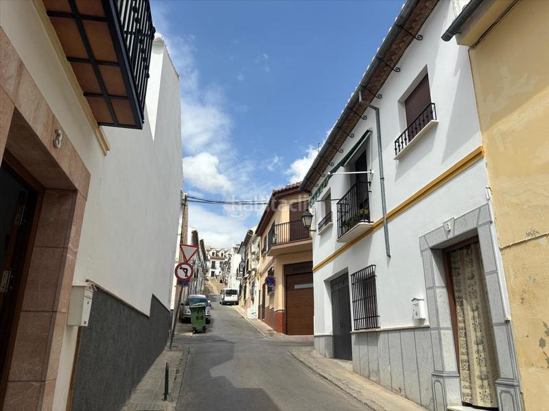 Foto ae8bb952-1999-4bad-af3e-e35d57dea52f. Pis a Cueva de Menga Antequera