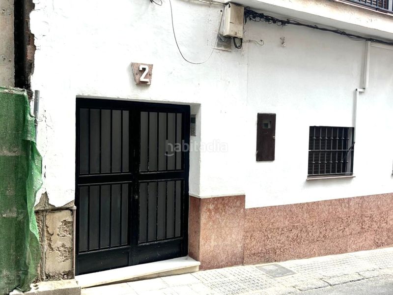 Foto f5d8bd3b-66cd-4405-a594-d59b10bf4050. Pis a Cueva de Menga Antequera