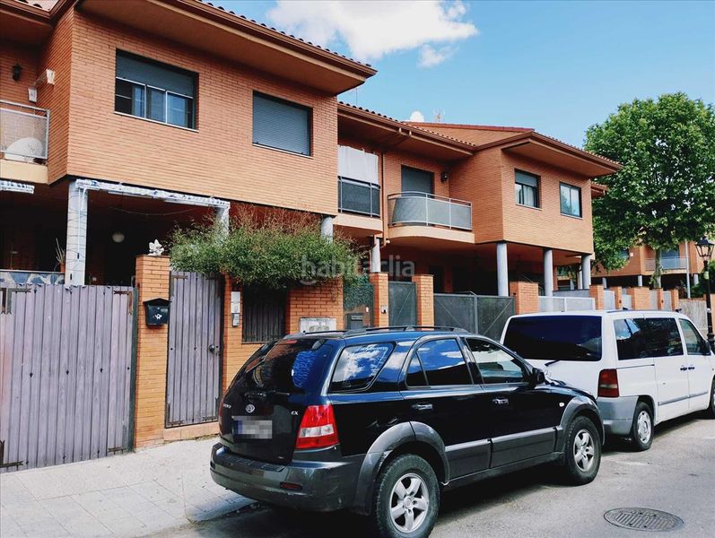 Foto 5ecc69f7-5a8c-422e-8aa0-65da62dc3d74. Casa a Los Robles Seseña
