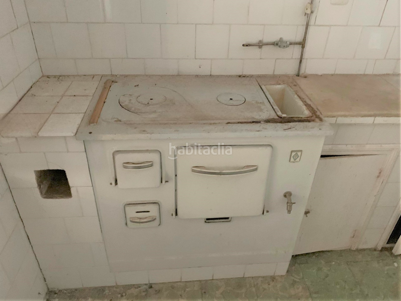 Foto f763ee77-b8a0-4684-b9f5-f6c966ce4e0b. Casa en Navalmorales (Los)