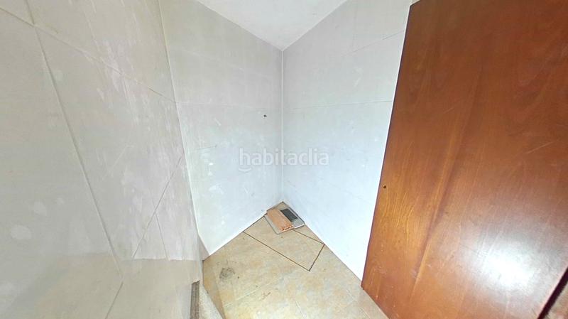 Foto bf72aed4-be12-4872-be95-6b7bc6dfd177. Local comercial en Canovelles