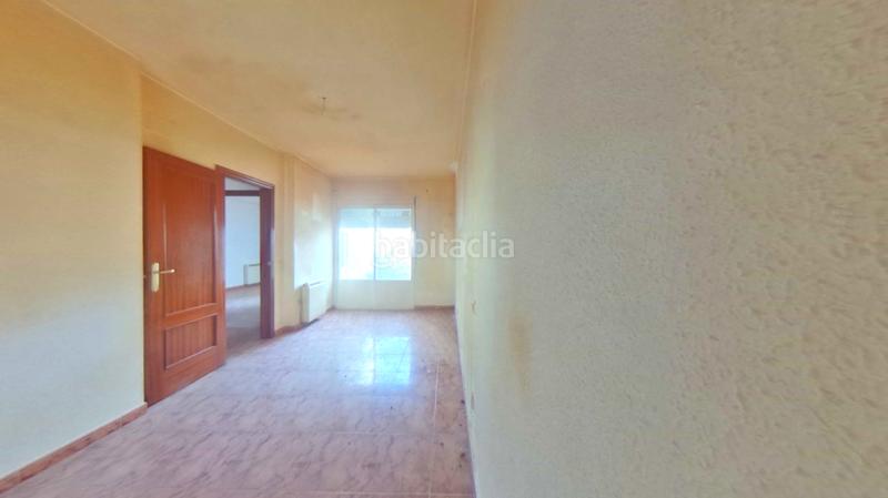 Foto 661d8192-8b01-4a0c-b5eb-fefc726eedd3. Casa adosada en Yébenes (Los)