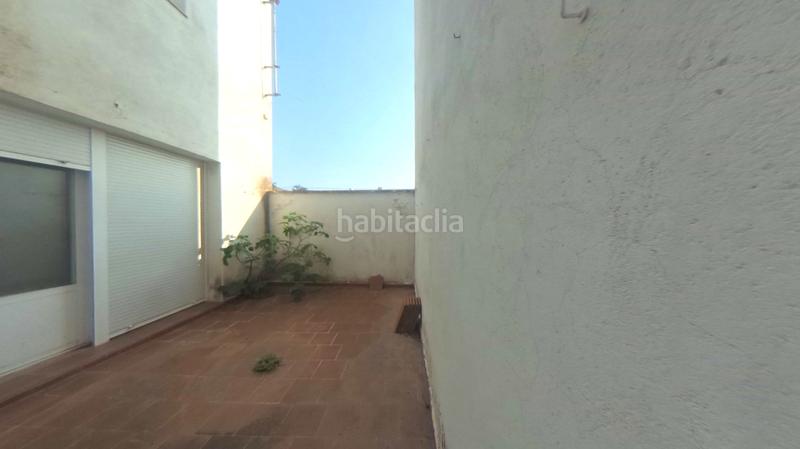 Foto 869c06d1-83f8-4b41-aa1b-3e0997f7a529. Casa adosada en Yébenes (Los)