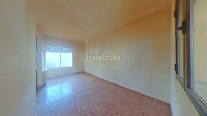 Foto e91b1b74-b9db-484d-904c-a336d456fd8f. Casa adosada en Yébenes (Los)