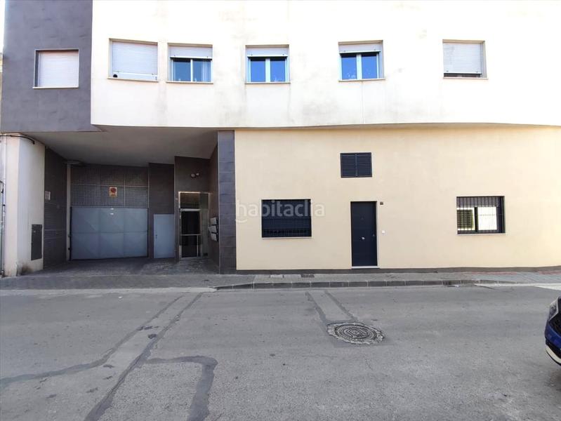 Foto d9c2ce87-531f-4a7d-9374-9b3c35bd7b95. Parking voiture dans El Palmar Murcia