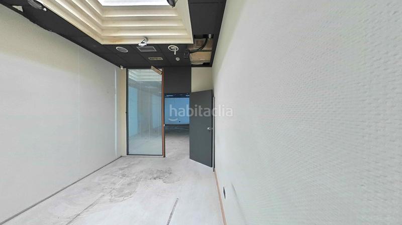 Foto 78bcffbf-efee-4c20-9227-e0afeefe81fe. Local comercial a Parque San Francisco - Uría Oviedo