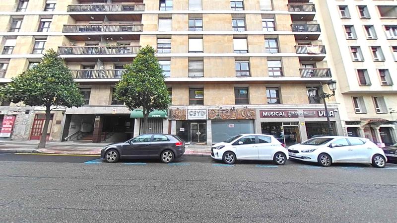 Foto e9b75f9f-3ac6-4de9-a5d2-b668a63b4d55. Local comercial a Parque San Francisco - Uría Oviedo