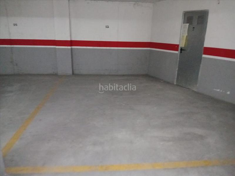 Foto f6b37ca0-f0fd-4248-be86-420bc265ca50. Parking voiture dans El Palmar Murcia