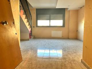Zweistöckige Wohnung  Sol