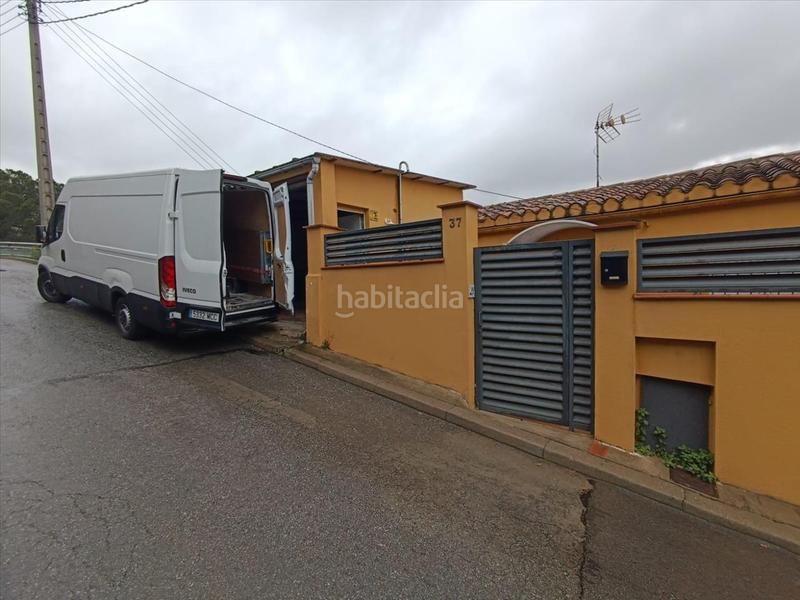 Foto 06e7cb8f-d03d-4183-8b74-f220b9e27a53. Haus mit parking in Torre Baró Barcelona