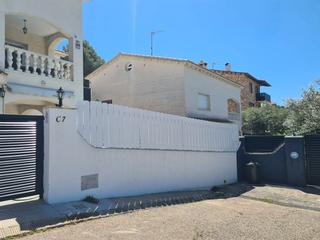 Flat  Gaudi