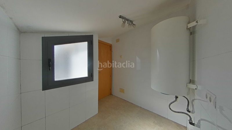 Foto f1035f91-a581-42e7-9e7b-a5ce01d486e4. Dúplex a Font dels Capellans - Sagrada Familia Manresa