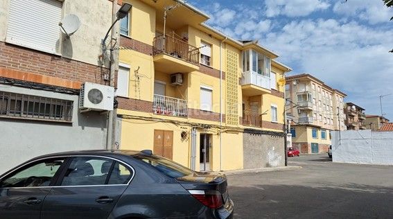 Foto 5f57e456-9026-4ca4-86b3-695d1c95f6df. Pis a Talayuela