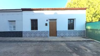 House  Escuelas - alumbres
