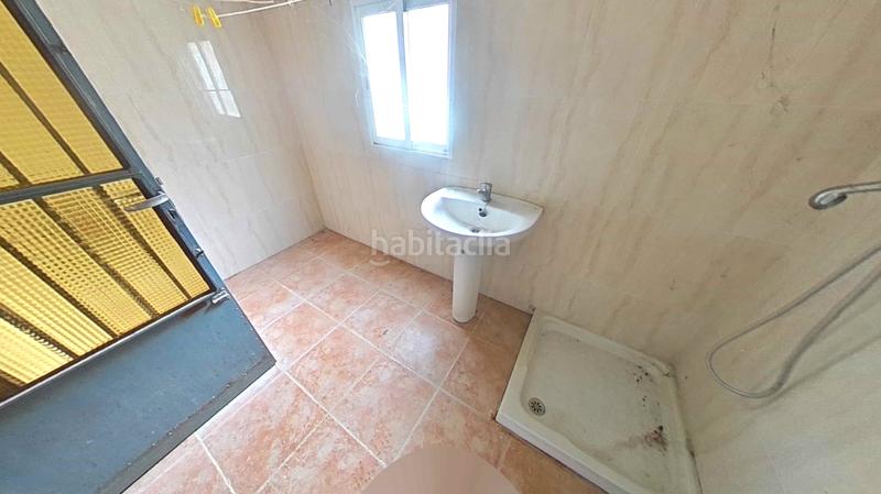 Foto a0529100-b41e-4e33-b19d-fbd65f2d2489. Casa adosada en Tobarra