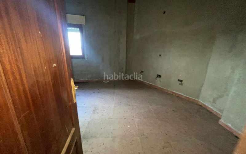 Foto 302eed54-a550-4bc8-b8b5-f1b5bf19b57a. Casa adossada a Valde - Ucieza