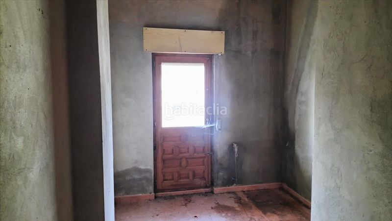 Foto abd0b6ce-81a4-4ab2-bdd4-36a016f80a27. Casa adossada a Valde - Ucieza