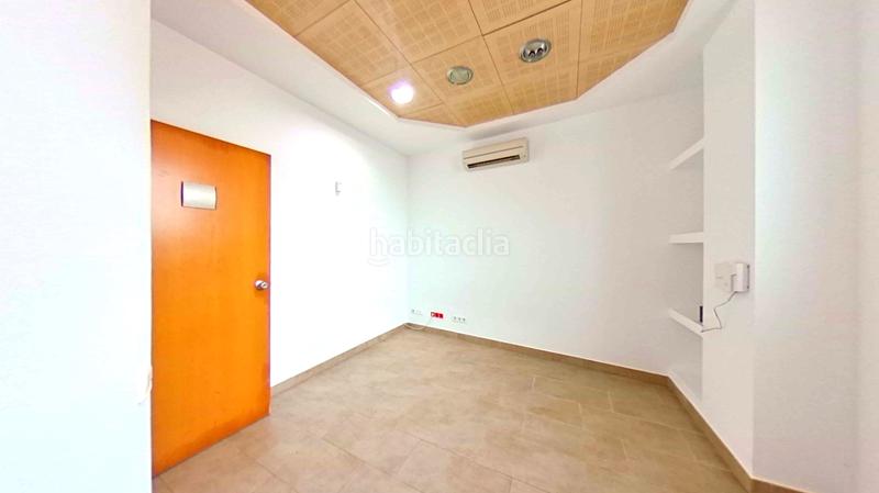 Foto 5507e8be-dddb-4000-b294-eddd8dc25042. Locale commerciale in Can Rull Sabadell