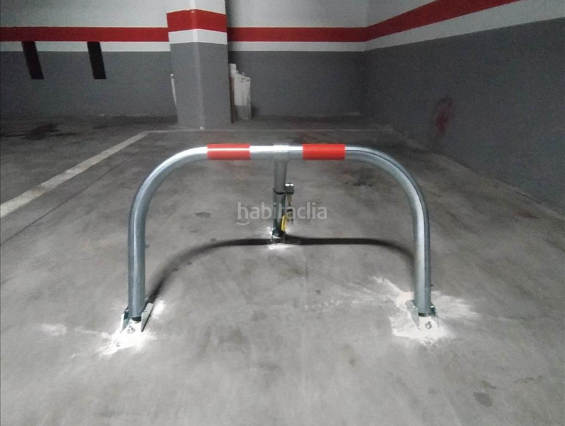 Foto a77d4b93-7689-4ce4-8be6-9d275cf76e30. Autoparkplatz in Valdepelayo-Montepinos-Arroyo Culebro Leganés