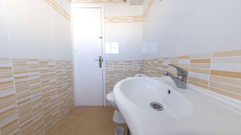 Foto 15c7f5e2-5bd6-433a-9167-32b865bc9dac. Pis a Centro Torre del Mar