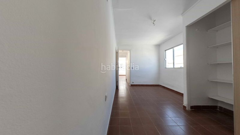 Foto 4ed3ad47-cadf-401c-87bf-8eb3d80aba1c. Pis a Centro Torre del Mar