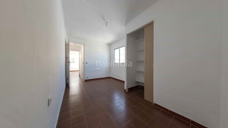 Foto ac6b6b0e-9eb7-499a-a196-8f4ae86d3854. Pis a Centro Torre del Mar