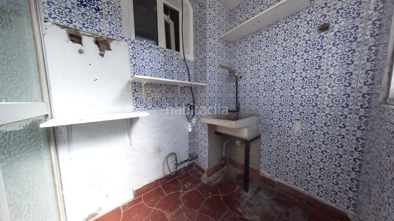 Foto ed114eb9-5bc3-4cc4-a0f7-35a1fbc75229. Pis a Centro Torre del Mar